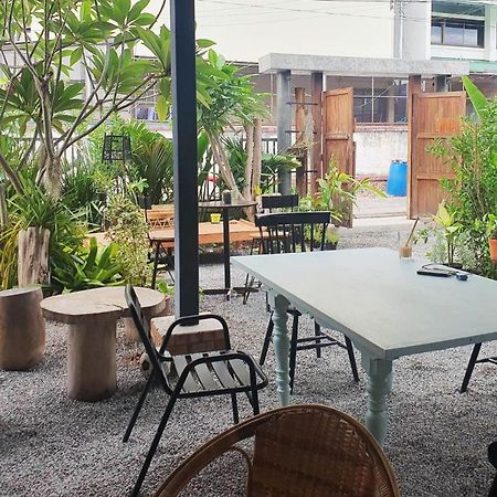 Pa Rang Cafe & Art Stay Chiang Mai Bagian luar foto
