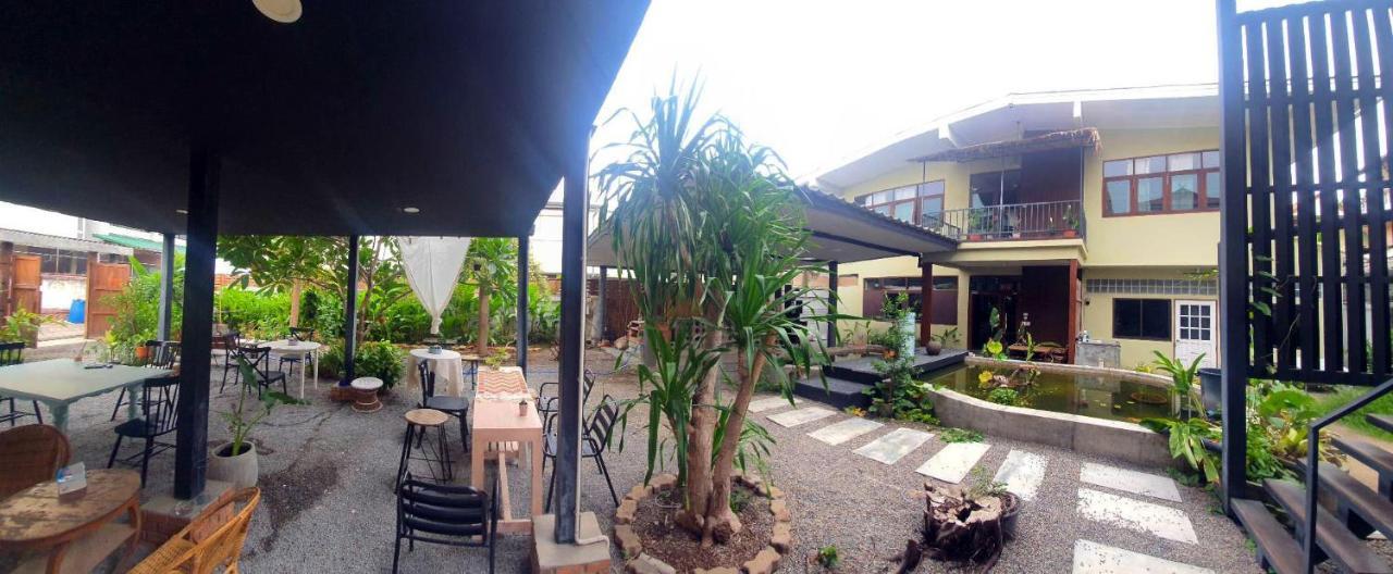 Pa Rang Cafe & Art Stay Chiang Mai Bagian luar foto